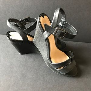 Gianni Bini Black Wedges